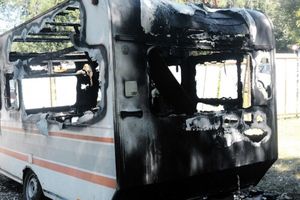 Požar kod Kaštelira: Izgorjelo 8 kamp kućica, 2 vozila i 2 plovila