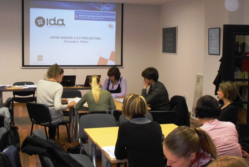 Ukupno je educirano 13 djelatnika IDA-e te 60-ak djelatnika istarskih gradova, općina, ostalih razvojnih agencija te upravnih odjela u Istarskoj županiji