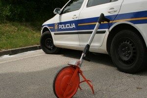 Policija traži svjedoke prometne nesreće u Poreču