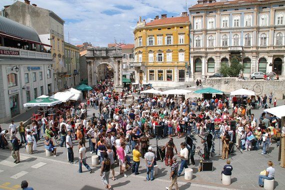 Turisti u Pulu stižu u rekordnim brojevima: 12 posto više dolazaka