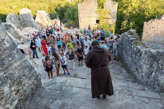 Turiste će dočekivati posljednji fratar i gusar Henry Morgan