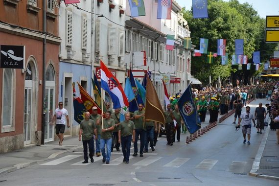 U Puli po sedmi poput održan mimohod branitelja 