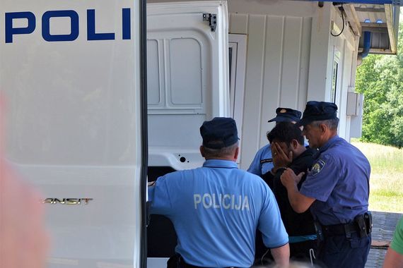 U Bujama i Motovunu uhićen dio organizirane grupe krijumčara migranata