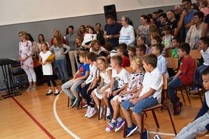 Pulski prvašići započeli novu školsku godinu: Ima ih 545