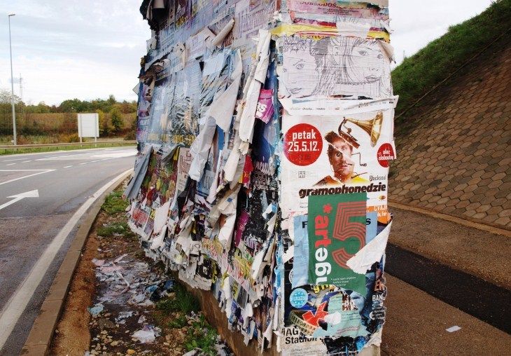 Plakati na mjestu na kojem nije predviđeno njihovo postavljanje