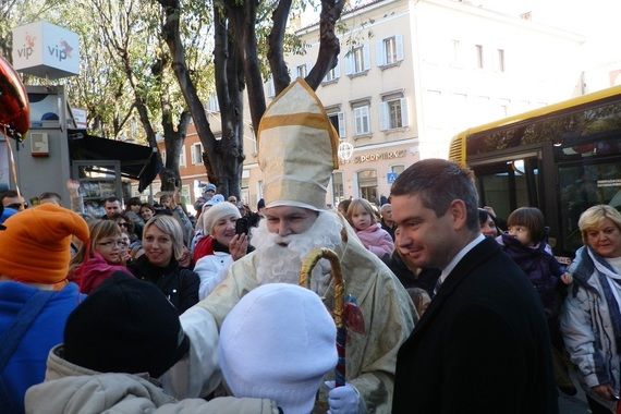 Pulski mališani na Giardinima dočekali Sv. Nikolu