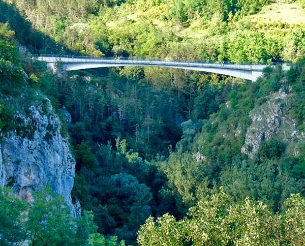 Most Vršić iznad Pazinske jame