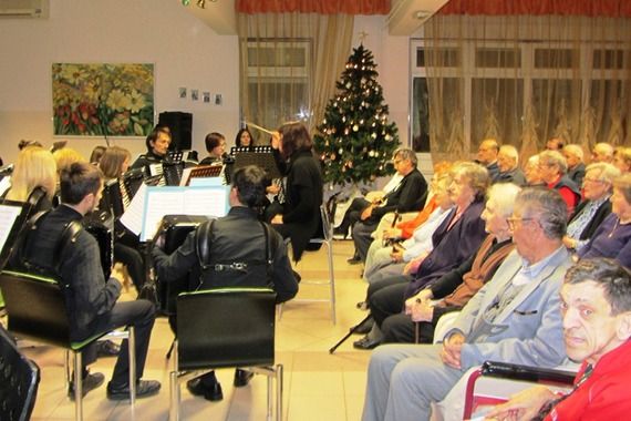 Harmonikaški orkestar poklonio koncert Domu za starije i nemoćne osobe Alfredo Štiglić