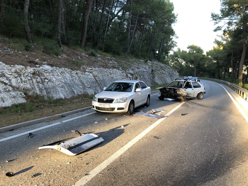 Prometna nesreća kraj Barbana (foto: Nenad Čakić)