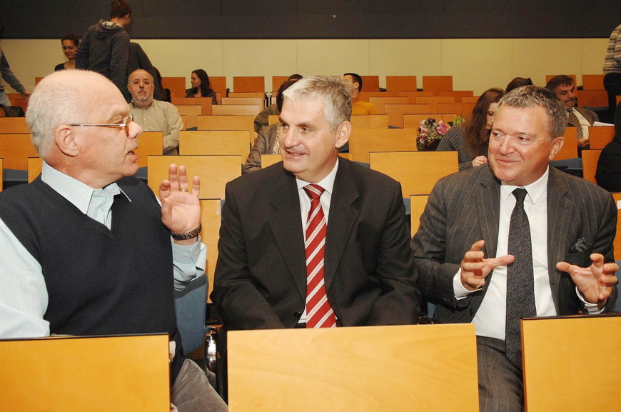 Krajnje lijevo i desno: Guste Santini i Ante Vlahović (foto: Davor Višnjić/PIXSELL)