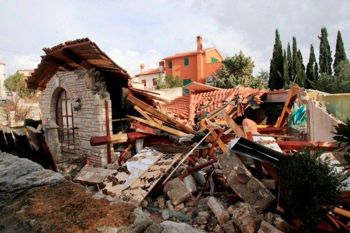 Srušena kuća u Premanturi (Foto: Jutarnji list)