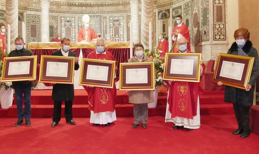 S dobitnicima Biskupijskih priznanja