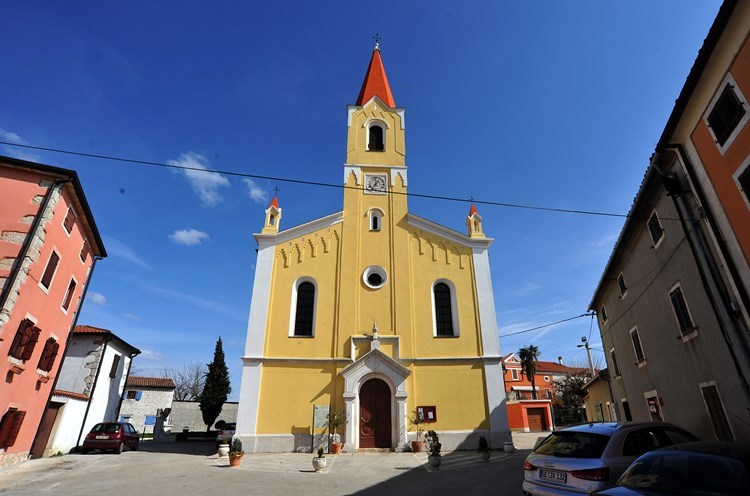 Crkva Sv. Zenona u Brtonigli