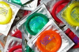 Besplatni prezervativi za sretno i sigurno Valentinovo