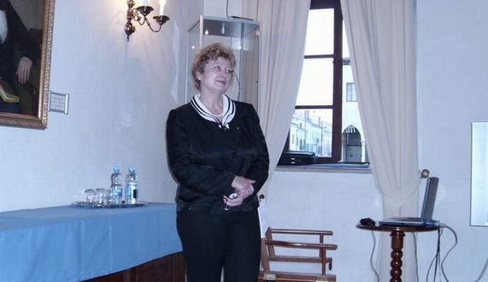 Alida Perkov