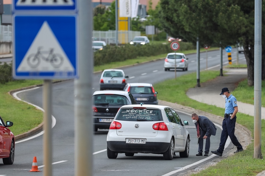 Očevid prometne nesreće (foto: Srećko Niketić/PIXSELL)