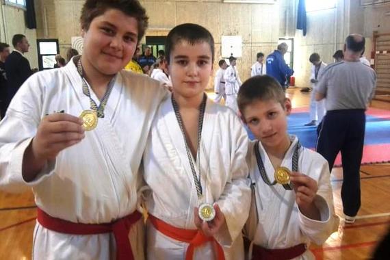 Na Županijskom prvenstvu u karate borbama Shotokan iz Umaga osvojio tri medalje