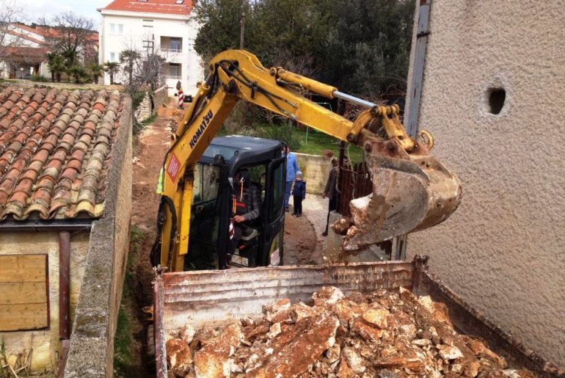 Mještani ulice Regi dobivaju fekalnu mrežu