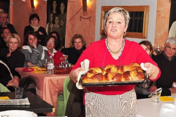 Vodnjan: 60 žena i nekoliko hrabrih muškaraca pravili slatke istarske delicije