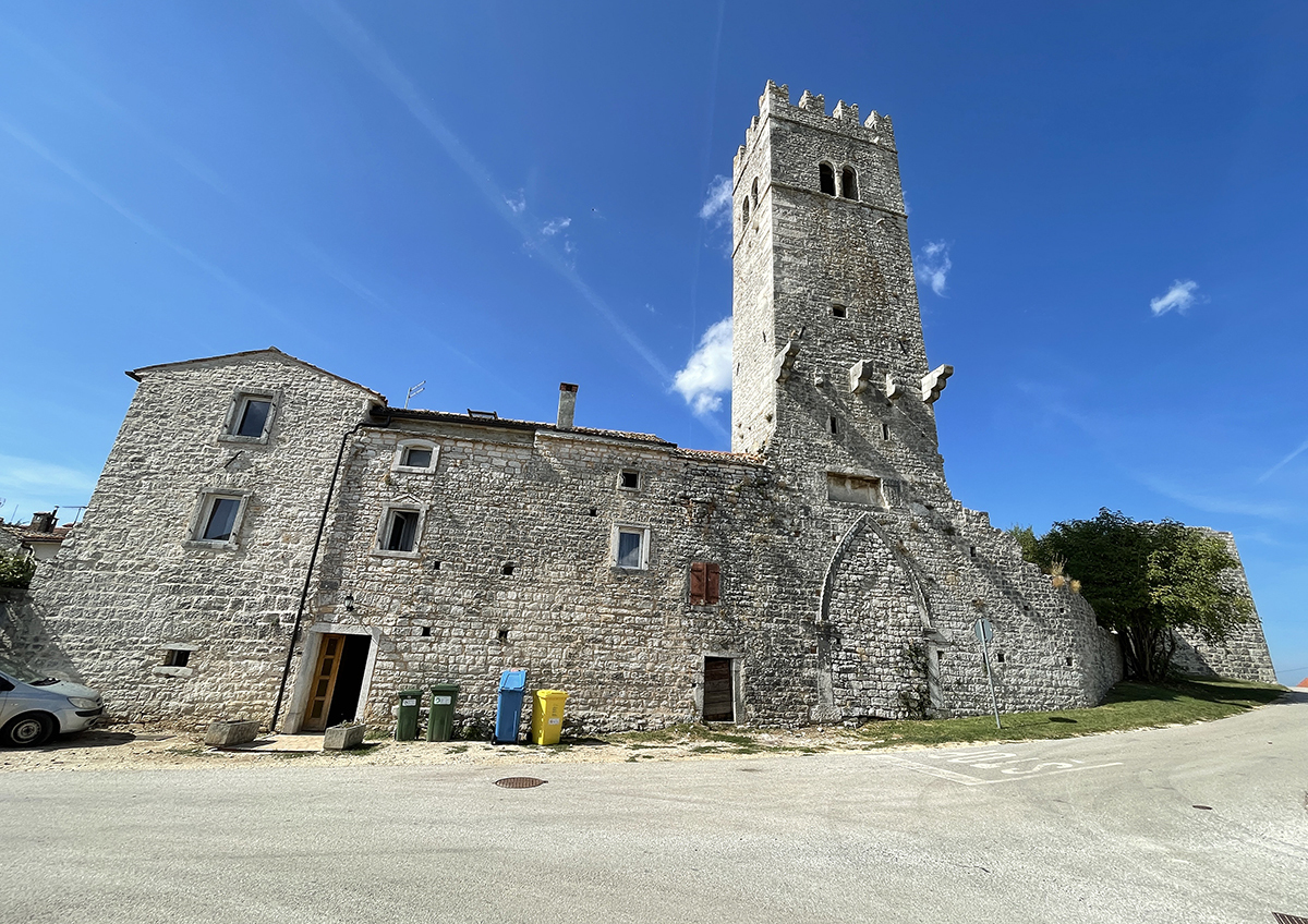 Sv. Lovreč (foto: Roberto Matković)