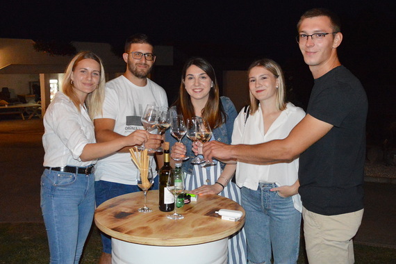 Održan prvi Festival vina i poezije u Vinariji Radanović