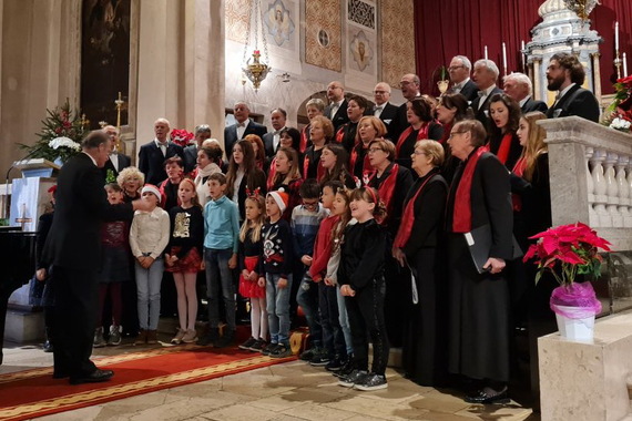 Rovinjski zborovi održali tradicionalni božićni koncert