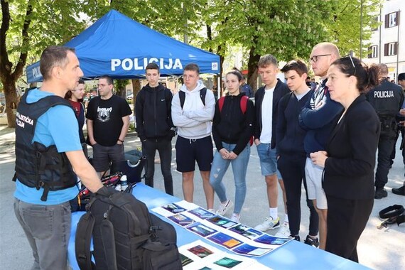 Velik broj Pazinjana posjetio Dan otvorenih vrata policije