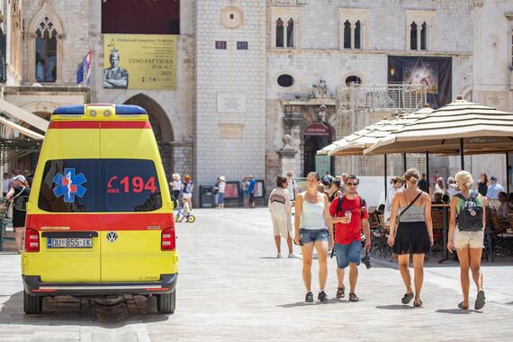 Turistički divovi trebali bi imati i plaćati vlastitu Hitnu pomoć