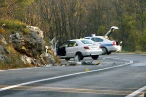 Vozilići: Vozač Xsare iz Potpićna ozlijeđen nakon udara u stijenu