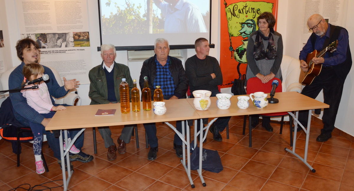 Noel Šuran, Ivan Elio Babić, Anton Fabac, Luka Batel te Marija i Milan Kranjčić