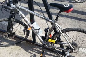 Ukradeno šest bicikala: Policija traga za lopovom