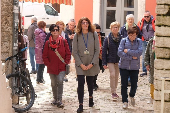 Turisti stigli u Rovinj, otvaraju se hoteli i kampovi (foto)