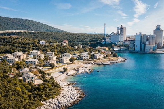 Postignut dogovor o povećanju plaća u Holcimu 