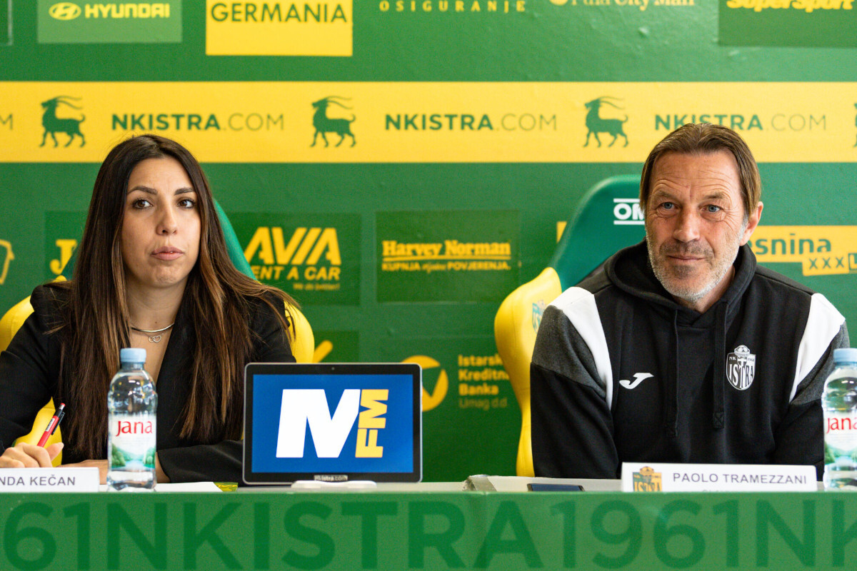 Glasnogovornica Melinda Kečan i trener Paolo Tramezzani na konferenciji za novinare (FOTO: NK Istra 1961)