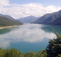 Jezero Zhinvali