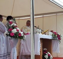 Biskup Milovan predvodi misu