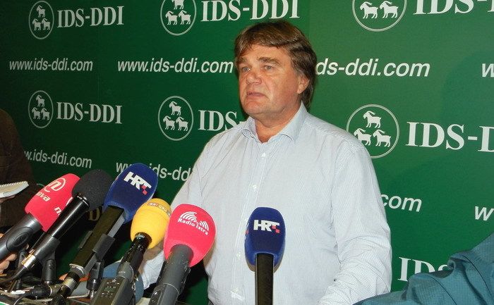 Jakovčić: Pet tisuća članova IDS-a nisu igrokaz