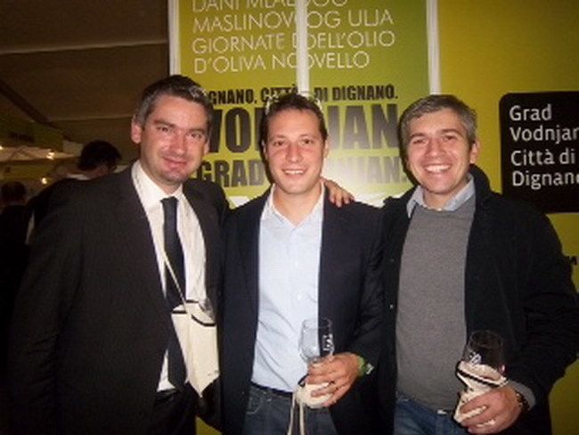 Gradonačelnik Pule Boris Miletić i tajnik IDS-a Tedi Chiavalon s prijateljem