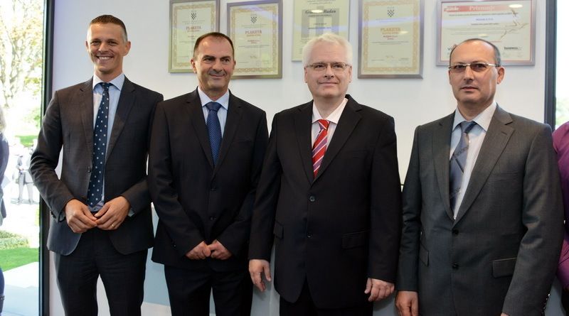 Obilazak novootvorene zgrade: Valter Flego, Gracijano Rudan, Ivo Josipović i Damir Grgorović